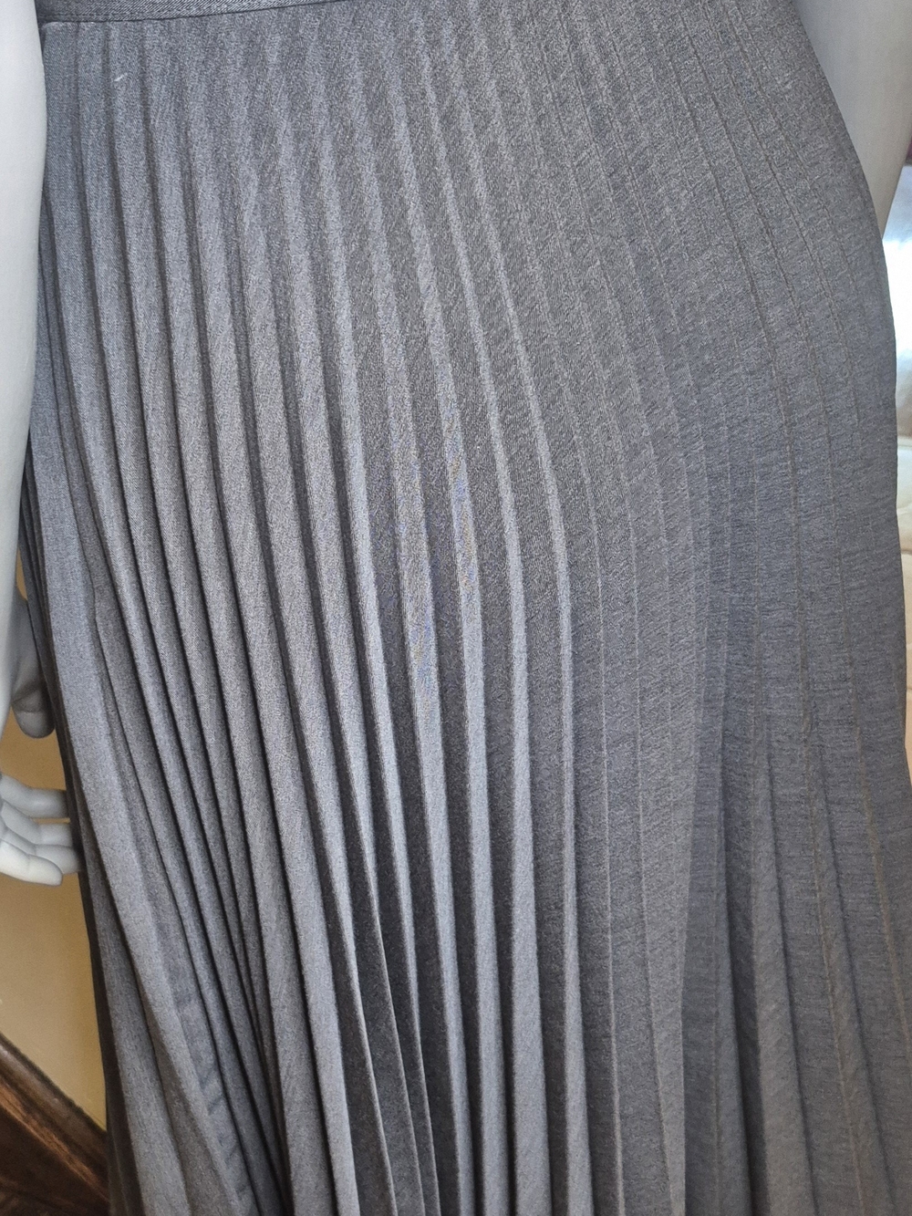 Classic Charcoal Pleated Midi Skirt - Picture 7 of 12